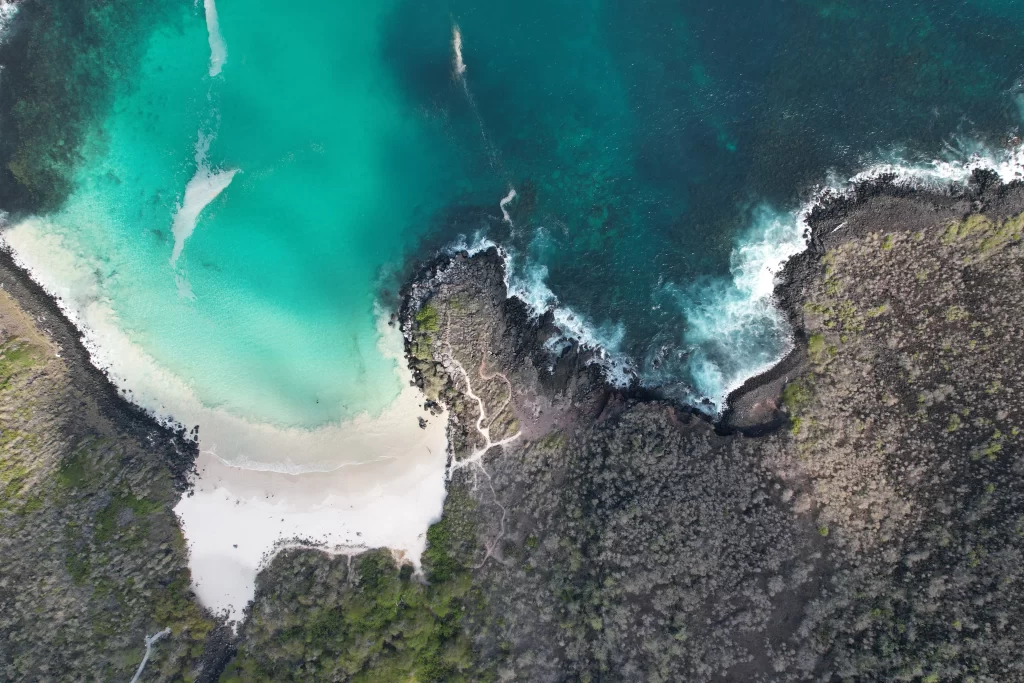 Puerto Chino desde el aire - Guía de Galápagos